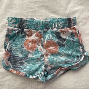 Adorable Sol Angeles shorts.
